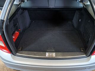 Mercedes-Benz C 200 2.1 100kW