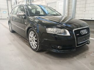 Audi A4 S-line quattro 3.0 V6 24V 171кВ