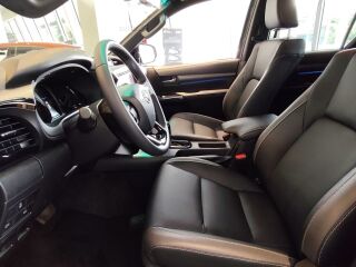 Toyota Hilux Invincible 2.8 Hybrid 48V 150kW