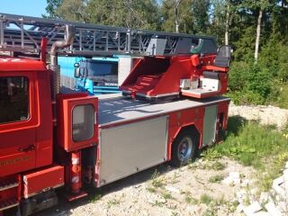 Scania 113 Korvtõstuk 11.0