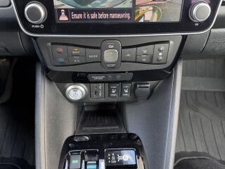Nissan LEAF N-Connecta II 90kW