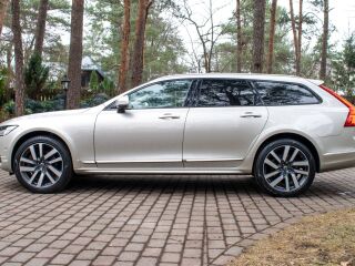 Volvo V90 Cross Country PRO Intelli Safe PRO Xenium Wntr 2.0 T6 AWD 235кВ