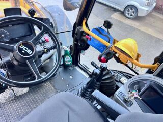 JCB 4CX