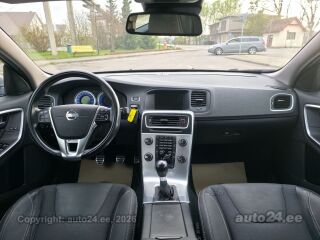 Volvo V60 R-DESIGN 2.0 R5 D3 120kW