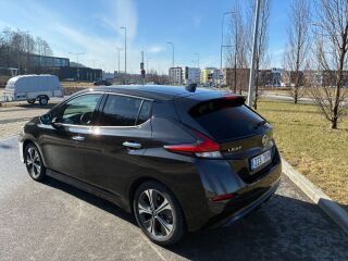 Nissan LEAF 90кВ
