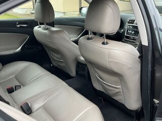 Lexus IS 220 2.2 R4 130kW
