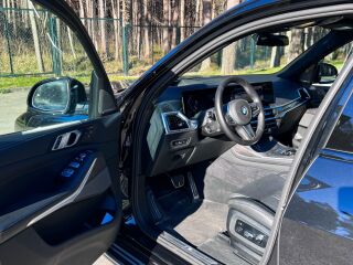 BMW X7 3.0 280kW