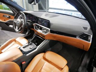 BMW 330 Luxury Line 3.0 195kW