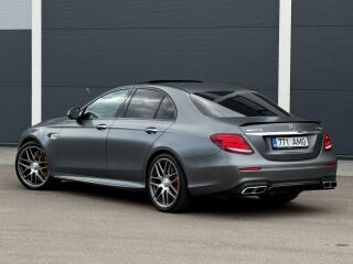 Mercedes-Benz E 63 AMG S 4Matic+ 4.0 V8 Biturbo 450кВ
