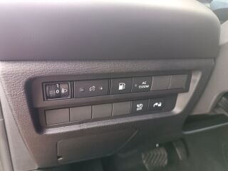 Mitsubishi Outlander Intense Plus 4WD 2.4 PHEV 225kW