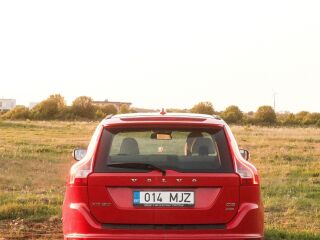 Volvo XC60 R-design 2.4 D3 120kW