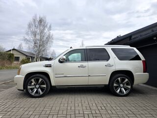 Cadillac Escalade Platinum 6.0 V8 248kW