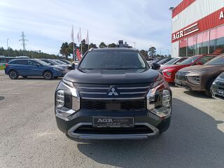 Mitsubishi Outlander Instyle 4WD 2.4 PHEV 225kW