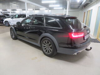 Audi A6 allroad TDI 3.0 180kW