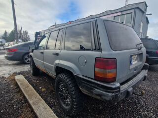 Jeep Grand Cherokee V8 5.2 V8 158kW