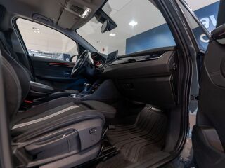 BMW 220 d xDrive Active Tourer Sport Line 2.0 140кВ