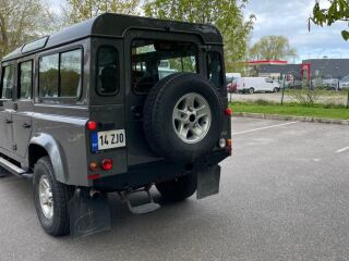 Land Rover Defender 2.4 90kW