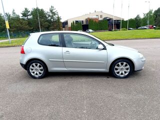 Volkswagen Golf V Comfort 2.0 TDI 103kW