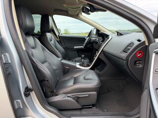 Volvo XC60 Summum 2.4 R5 D5 129kW