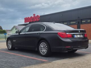 BMW 740 3.0 225kW