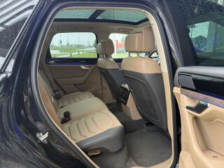 Volkswagen Touareg Elegance 4Motion 3.0 V6 TDI 210кВ