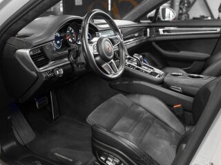 Porsche Panamera GTS 4.0 338kW