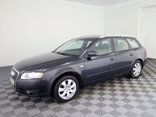 Audi A4 Comfortline ATM 2.0 TDI 103kW