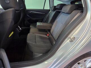 Skoda Octavia Combi Style 2.0 TDi 110кВ