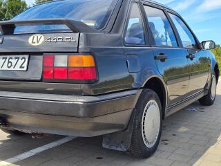 Volvo 440 GL 1.7 64kW