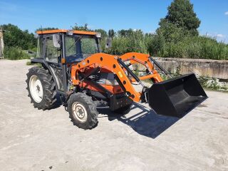 KUBOTA GL 30 Cabin frontaallaadur