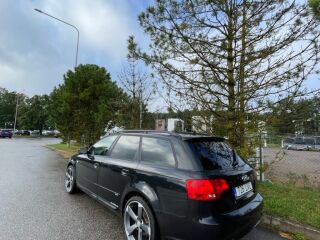 Audi A4 Quattro 3.2 V6 188kW
