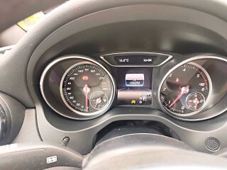 Mercedes-Benz CLA 180 1.5 80kW