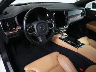 Volvo V60 AWD INSCRIPTION LUXURY XENIUM INTELLI MY22 2.0 T6 Recharge Long Range Plug In Hybrid 293kW