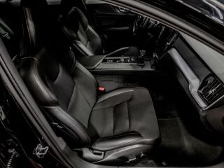 Volvo V60 D4 Momentum 2.0 140kW