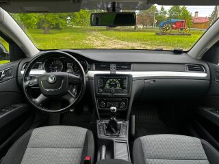 Skoda Superb 1.6 77кВ