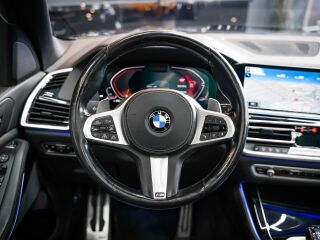 BMW X5 xDrive30d M-Sport Innovation Package 3.0 210кВ