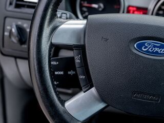 Ford Focus C-Max Ghia 1.8 85kW