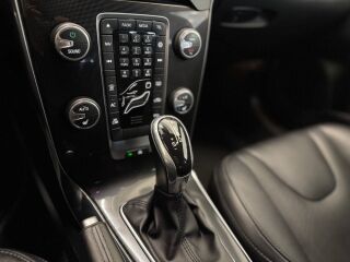 Volvo V40 Facelift Momentum 2.0 110kW