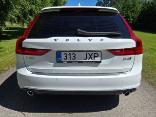 Volvo V90 AWD H&K INSCTIPTION INTERIOR XENIUM 2.0 D4 140kW
