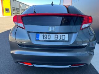 Honda Civic 1.8 104kW