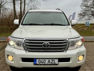 Toyota Land Cruiser V8 Excutive 4.5 V8 200kW