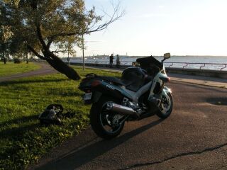 Kawasaki ZZ - R 1100 R4 111kW