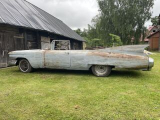 Cadillac  6.4 V8 242kW
