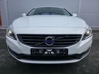 Volvo V60 Summum AWD Plug-In Hybrid Ice White 2.4 D5 158kW