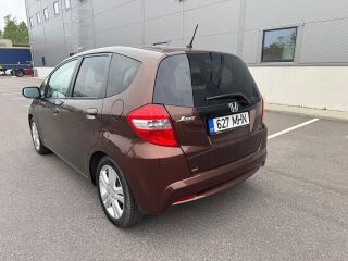 Honda Jazz 1.3 73кВ