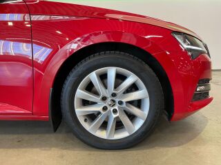 Skoda Superb Combi Elegance 2.0 110kW