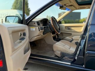 Volvo V70 R AWD 2.3 184kW