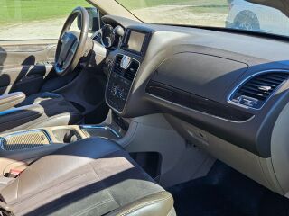 Lancia Voyager Platinum 2.8 R4 130kW