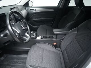 Renault Arkana Intens E-Tech Hybrid 1.6 69кВ