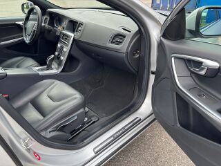 Volvo V60 SUMMUM 2.0 D4 140kW